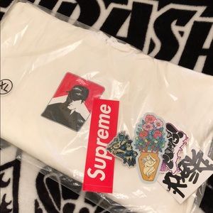 🚨Supreme Portrait hoodie🚨
